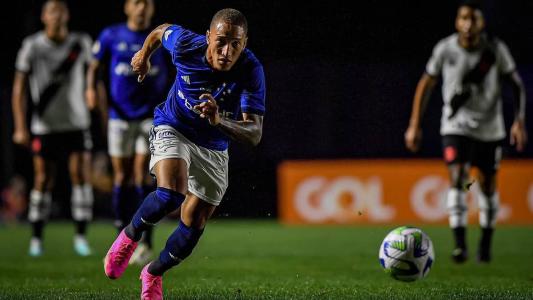 Robert estreiou pelo Cruzeiro na vitória contra o Vasco