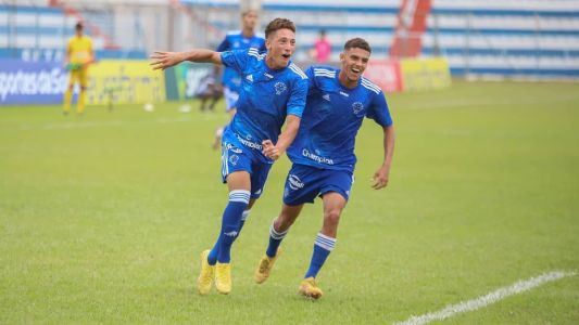 Robert foi o autor do terceiro gol do Cruzeiro na vitória em cima do Parauapebas
