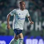 Ronaldo reage à vitória do Cruzeiro contra o Goiás na Serrinha; veja