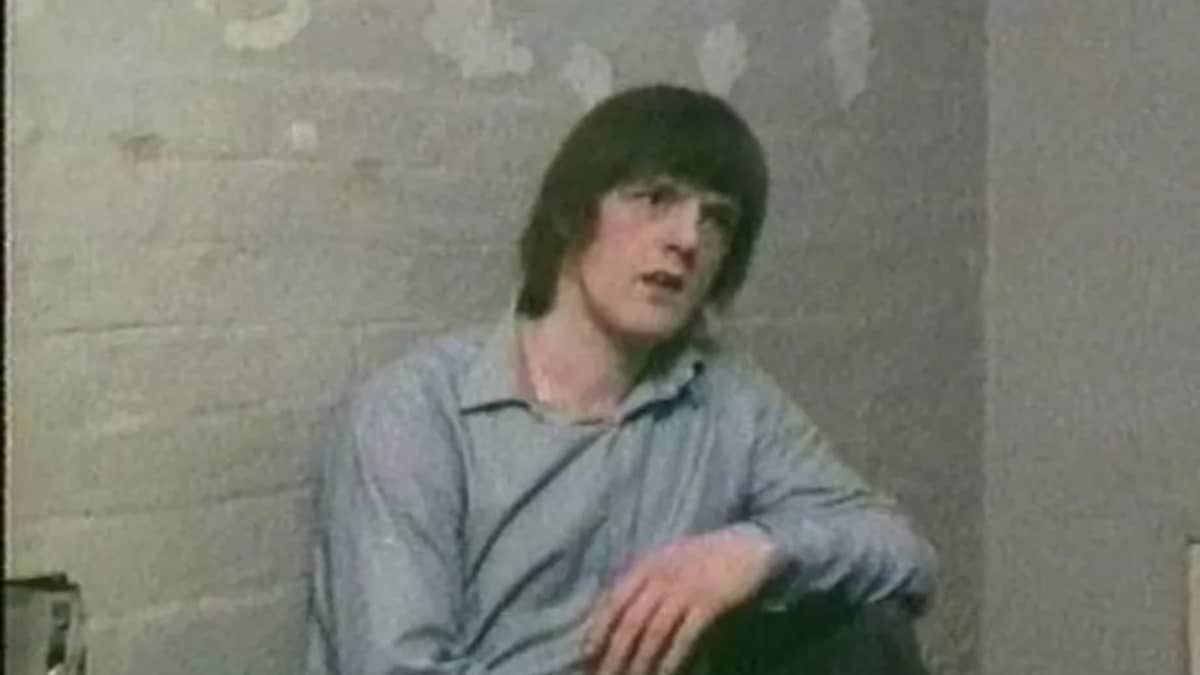 Serial killer mais perigoso da Inglaterra vive isolado há 44 anos em caixa subterrânea e deve morrer sozinho na solitária