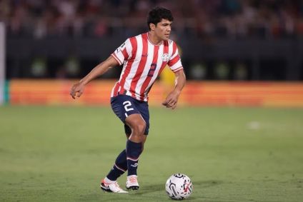 Robert Rojas é reforço do Vasco