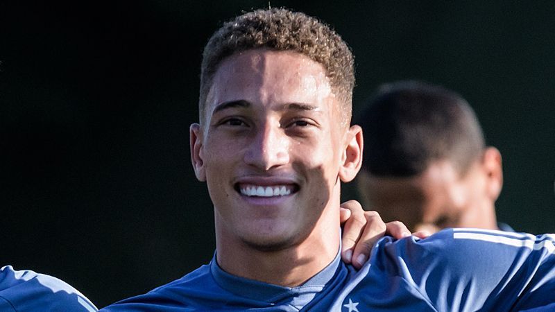 Robert reage à convocação para Seleção Brasileira Sub-20 e agradece Cruzeiro