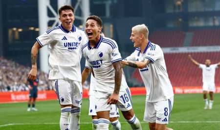 Robert comemora gol em Copenhague 5 x 0 Malmo, pela qualificatória da Uefa Champions League 2025/2026
