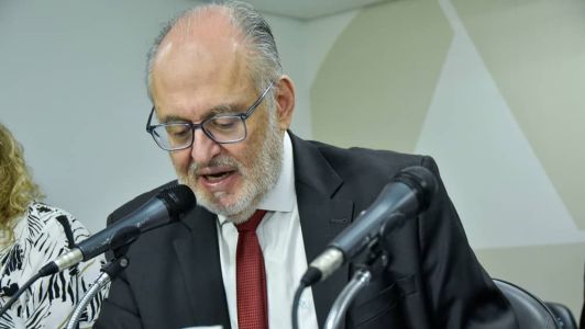 Roberto Andrade defende aprovação do RRF, mas deu tempo para que parlamentares conheçam relatório
