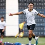 Artilheiro do Sub-17 assina primeiro contrato profissional no Corinthians