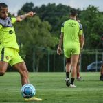 Rosales faz alerta para defesa do Sport contra o Ceará: 'Não sofrer gol cedo'