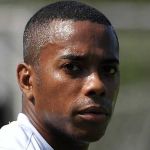 Advogado da vítima de estupro de Robinho acredita em prisão no Brasil