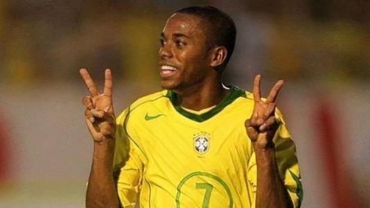 Robinho foi condenado por estupro pela Justiça italiana