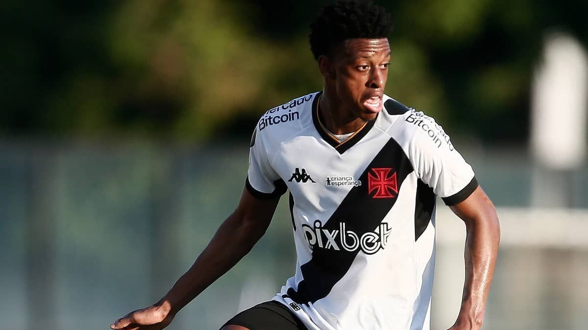 De quase descartado, Robson ganha novas chances com Ramón Díaz no Vasco