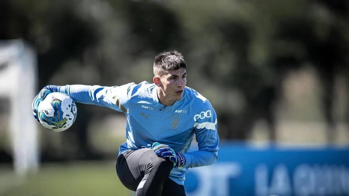 Mesmo com dores, Rochet, do Inter e do Uruguai, quer enfrentar o Brasil