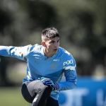 Mesmo com dores, Rochet, do Inter e do Uruguai, quer enfrentar o Brasil