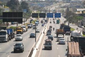 Acidente no Anel Rodoviário atrasa reunião de grupo da transição que discute projeto do Rodoanel