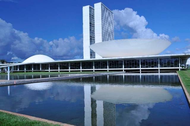 Semana começa esvaziada no Congresso com parlamentares liberados para curtir o São João
