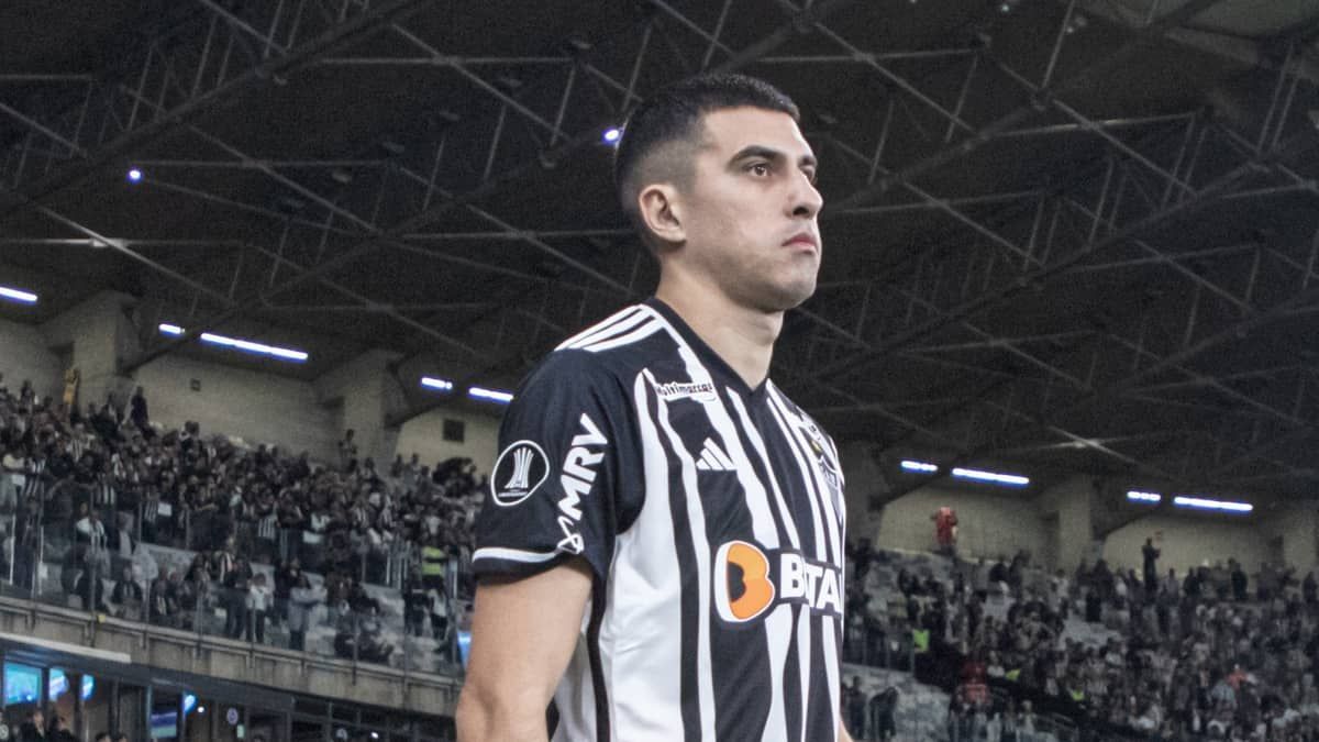 Atlético: Battaglia ganha elogios de Coudet e emplaca sequência de jogos