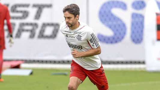 Rodrigo Caio está em fim de contrato com o Flamengo