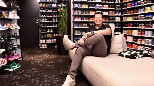 Rodrigo compra cerca de 20 pares por mês, gastando cerca de R$ 800 em cada um