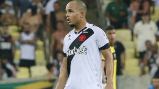 Rodrigo foi titular do Vasco no início da temporada
