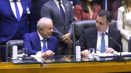 Rodrigo Pacheco cobrou mudanças na economia e na infraestrutura do país para o presidente Lula (PT)