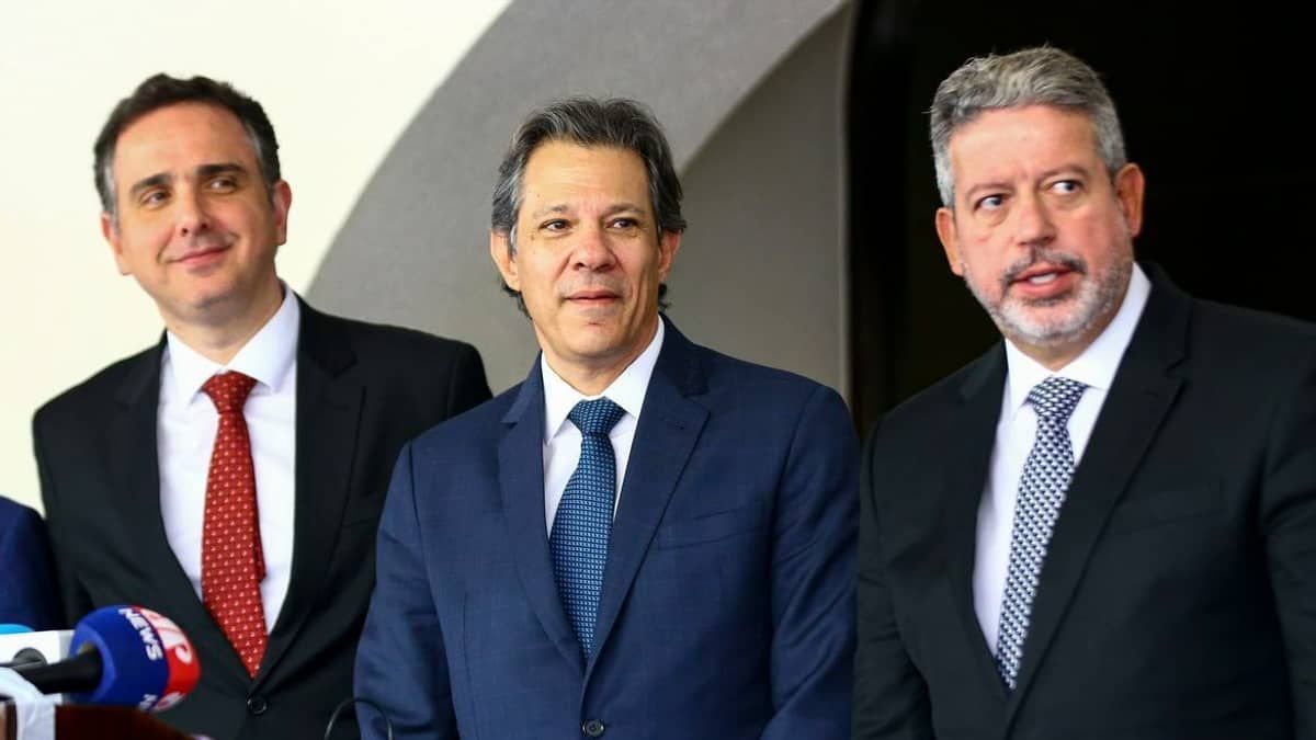 Pacheco e Lira exaltam harmonia com governo e arcabouço pode ser votado nesta terça-feira