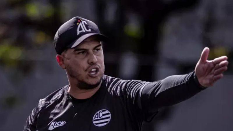 Treinador retorna ao Athletic para a disputa do Mineiro Sub-20