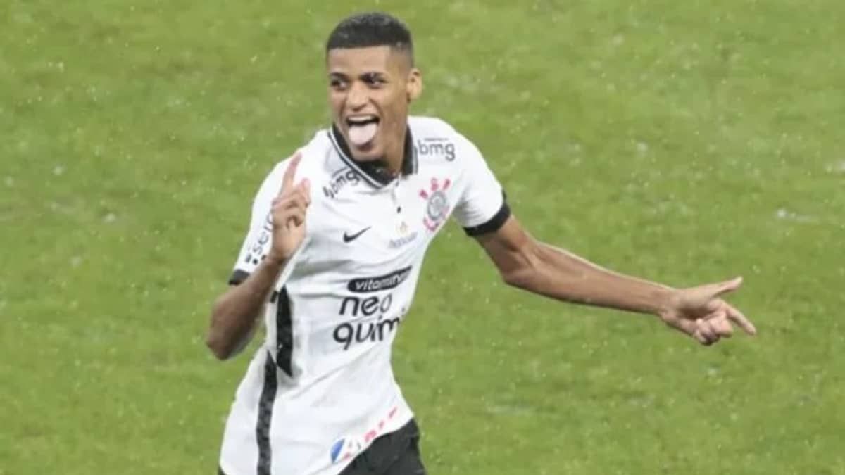 América negocia a contratação do atacante Rodrigo Varanda, do Corinthians