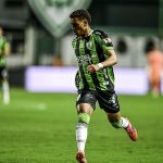 Cruzeiro acerta contratação de meia-atacante do América