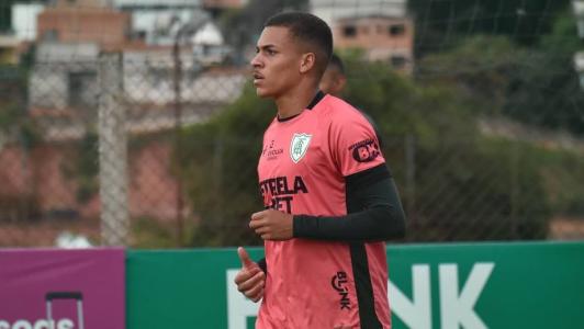 Rodriguinho iniciou transição e pode ser reforço contra o Flamengo no Parque do Sabiá