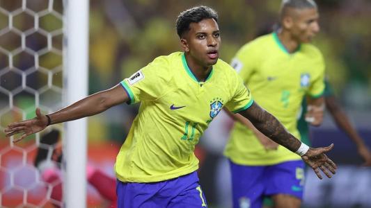 Rodrygo brilhou com dois gols na goleada por 5 a 1 sobre a Bolívia