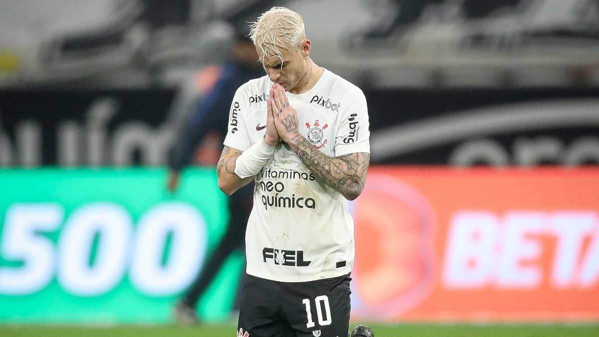 Róger Guedes comemora artilharia na Arena: 'Muitos sonhos no Corinthians'