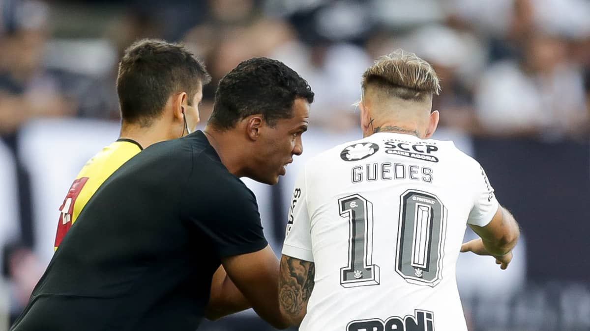 Róger Guedes elogia Lázaro no Corinthians: “Trabalho é bom”
