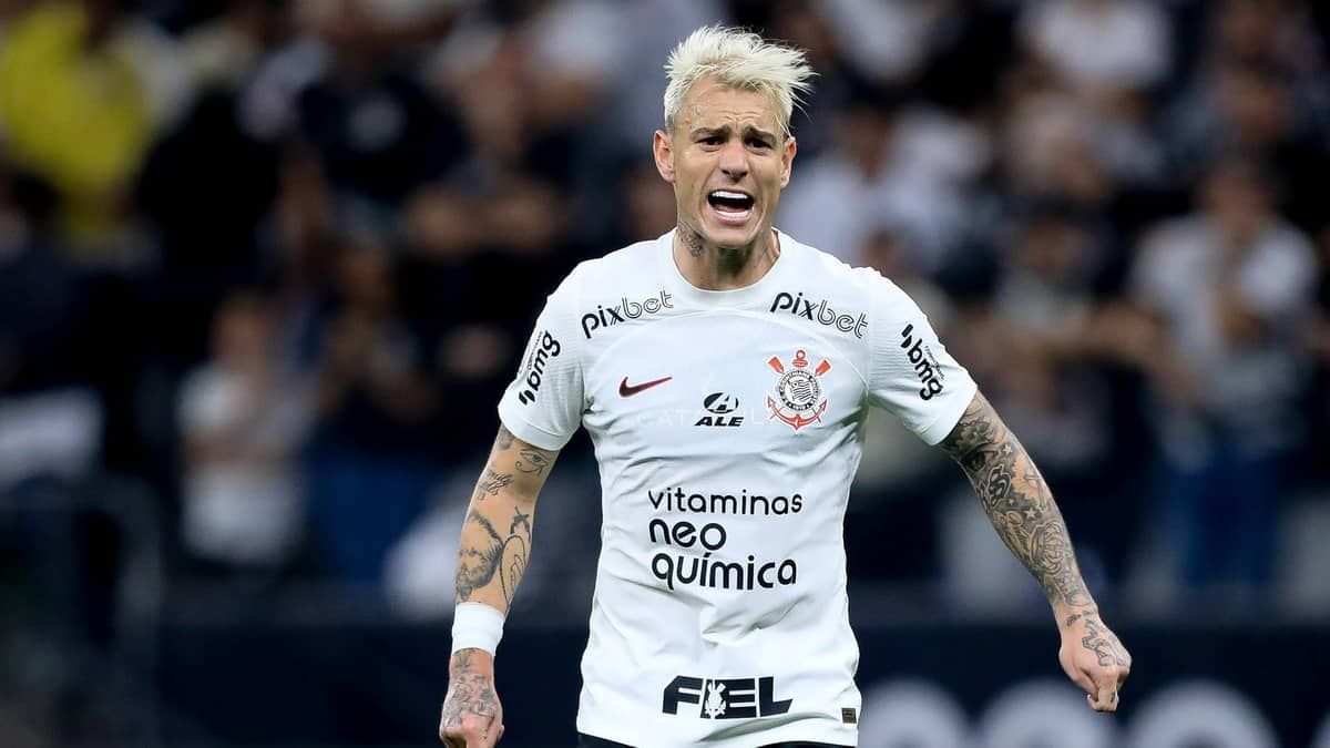 Róger Guedes pede apoio à torcida em meio à má fase do Corinthians