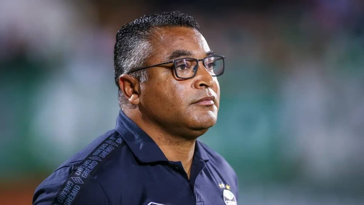 Corinthians fecha a contratação de Roger Machado