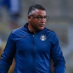 Rejeição da torcida faz Corinthians recuar na contratação de Roger Machado