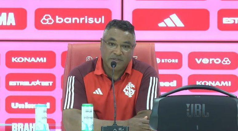 Roger valoriza vitória do Inter e retoma discurso sobre arbitragem no Gauchão