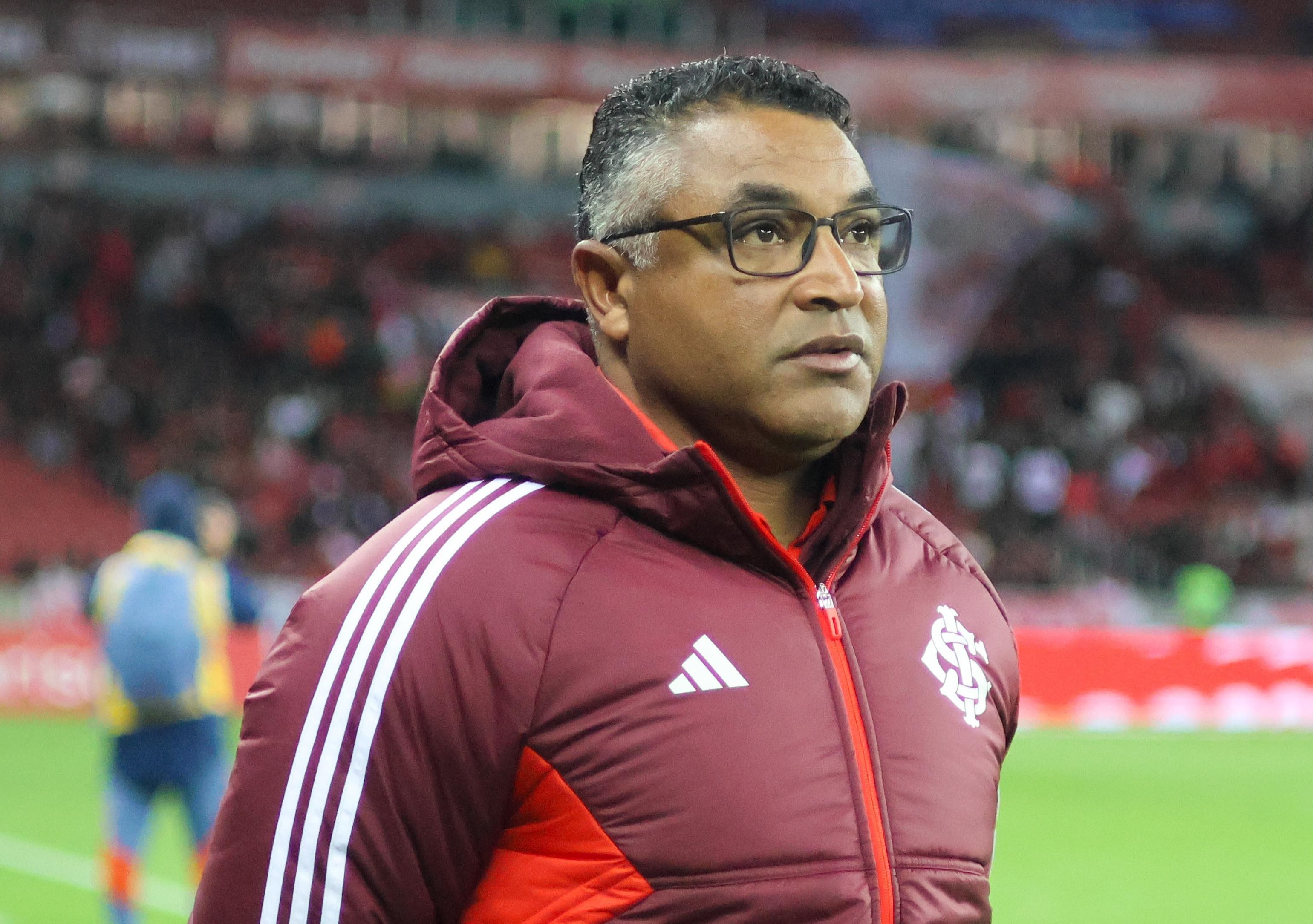 Roger Machado avalia vitória do Inter e comenta situação de atacante: “Quero  recuperá-lo”