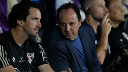 Rogério Ceni definiu a escalação do São Paulo para o duelo no Morumbi