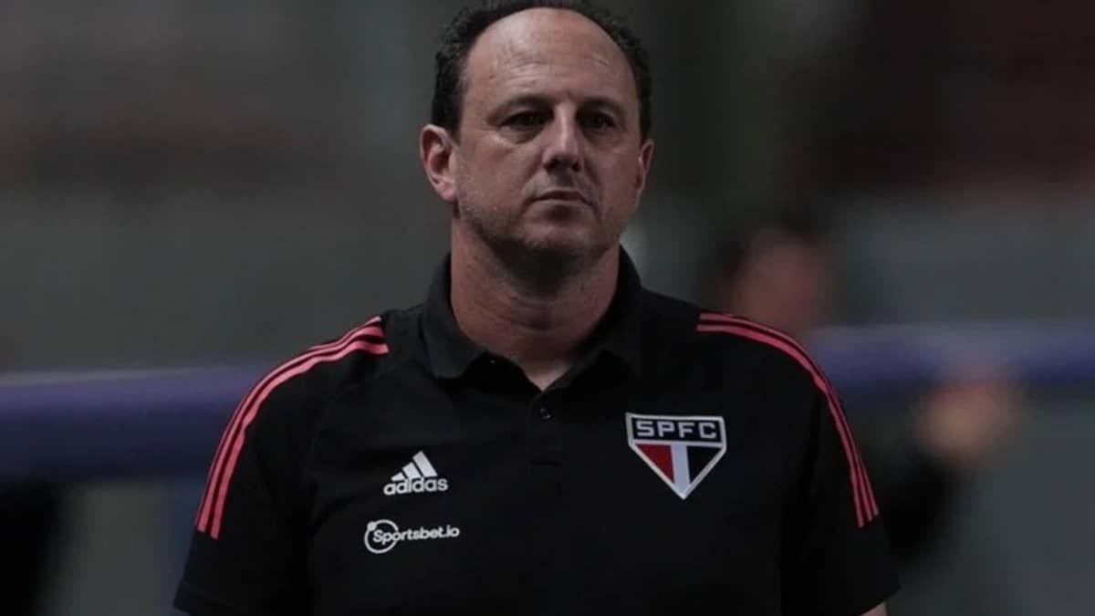 São Paulo demite Rogério Ceni