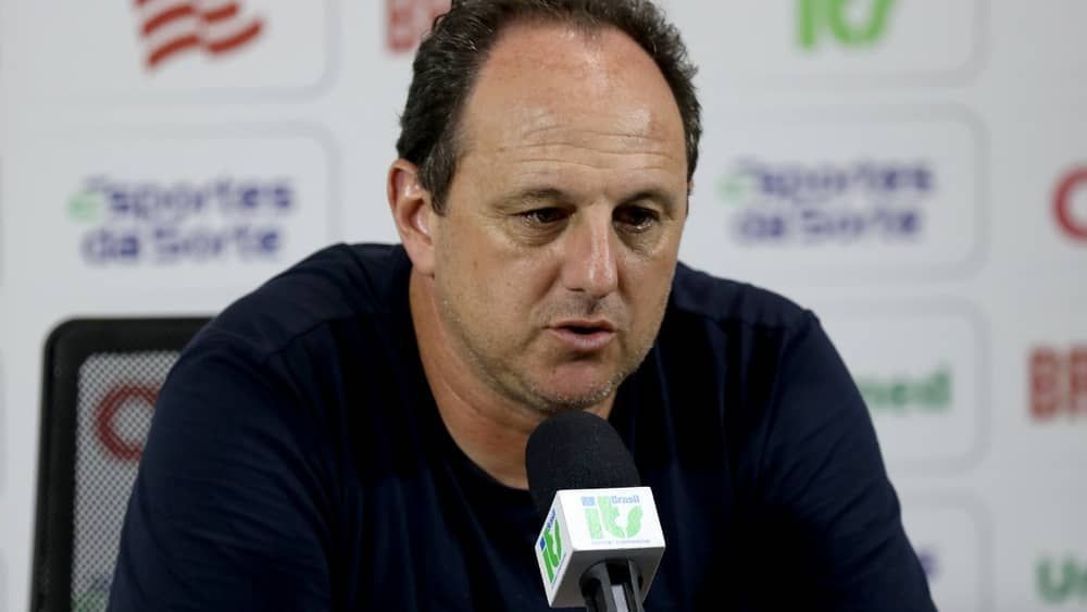 'Atitude não falta', diz Ceni após tropeço do Bahia diante do Athletico-PR
