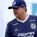 Ceni escala Bahia para jogo decisivo contra o Atlético; veja o time