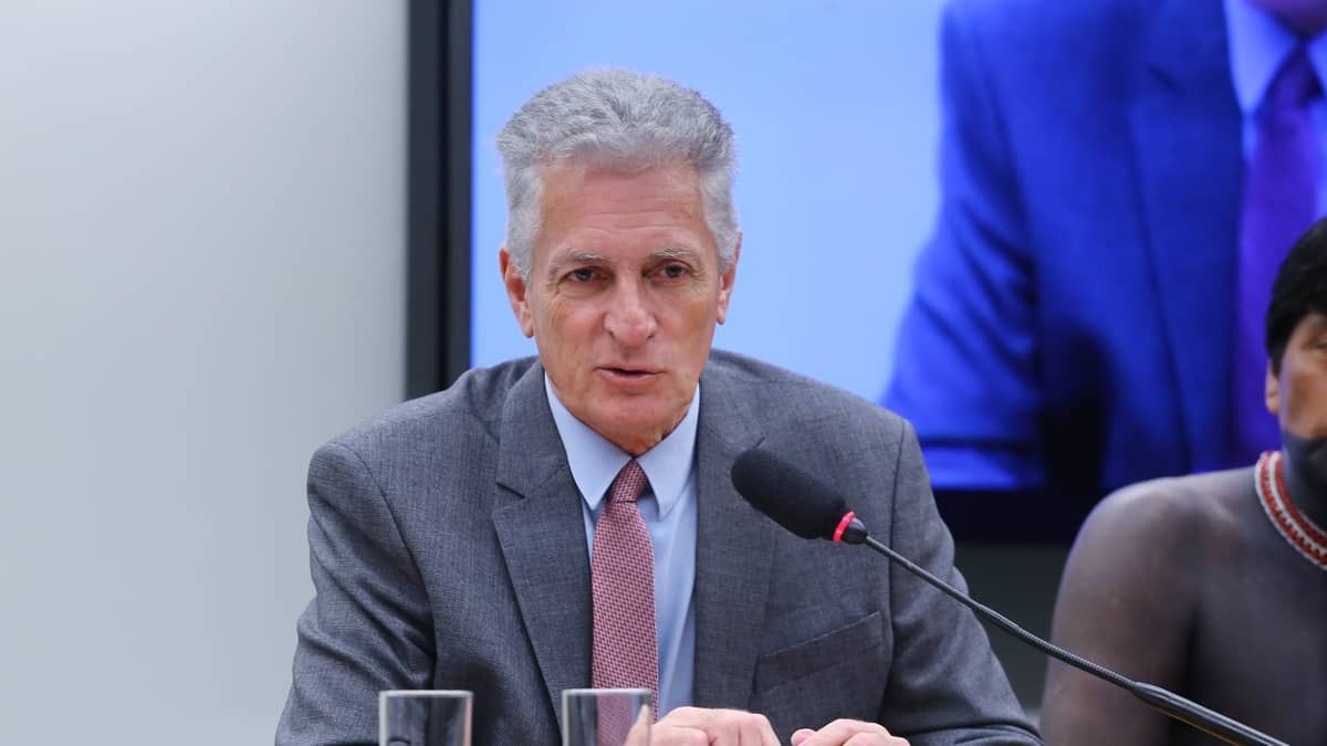 CPMI de 8 de janeiro: Rogério Correia quer tomar depoimento de Bolsonaro e quebrar sigilos