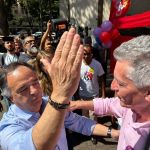 Encontro inusitado: Mauro Tramonte e Rogério Correia 'trombam' durante primeiro dia de campanhas em BH
