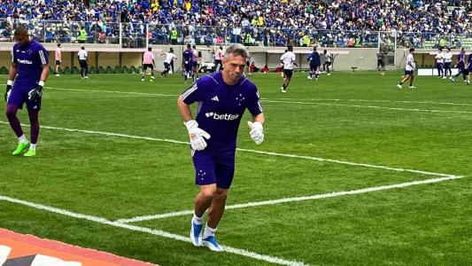 Rogério Lima passou por futebol chinês, Bahia e Santos