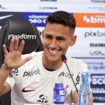 Rojas avalia chance de jogar junto a Renato Augusto no Corinthians