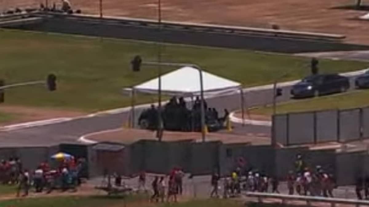Imagem de Rolls-Royce indica que Lula fará desfile em carro aberto na posse