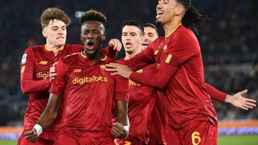 Roma venceu Empoli por 2 a 0 neste sábado (4)
