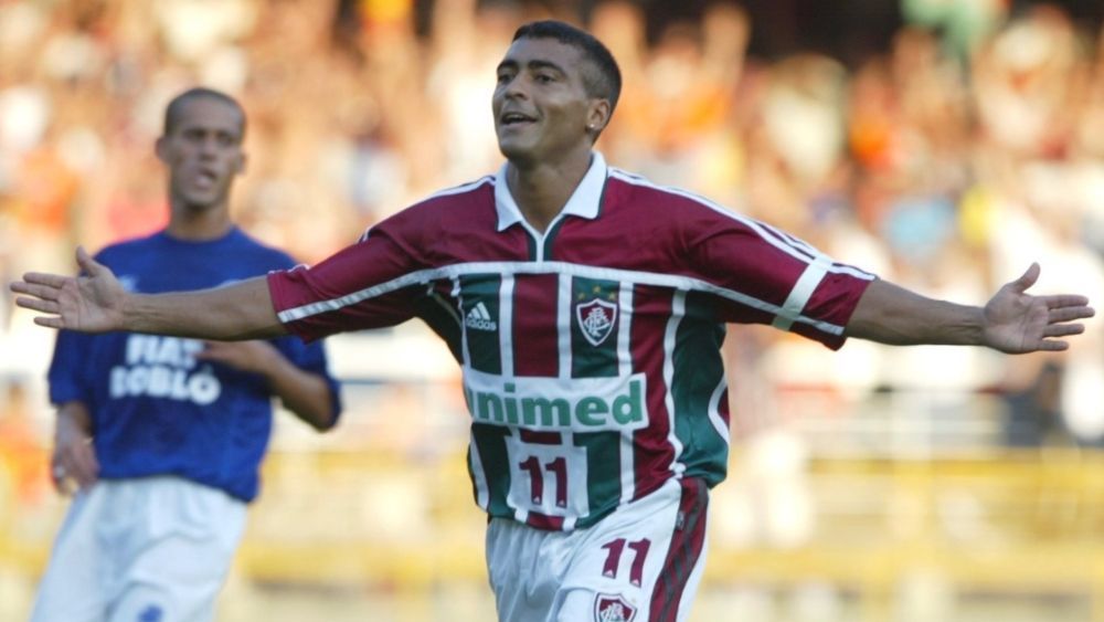 O Rei da Grande Área: qual a maior 'vítima' de Romário em Minas Gerais