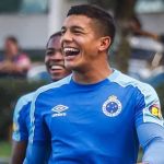 Ex-Cruzeiro, Lucas Romero agita torcida com postagem nas redes sociais; veja