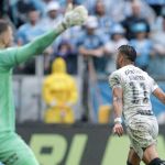 Entenda o trabalho de Mano Menezes para “retomada” de Romero no Corinthians