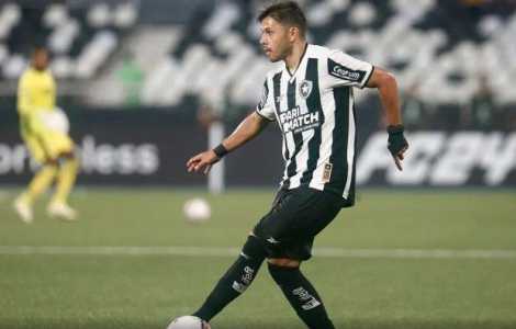 A 3ª Comissão Disciplinar do Superior Tribunal de Justiça Desportiva (STJD) julgou na tarde desta quarta-feira o volante Lucas Romero e o lateral-direito Lucas, ambos do Cruzeiro, pelas expulsões no jogo contra o Coritiba, pela 1ª rodada do Campeonat