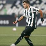 Botafogo reintegra jogadores estrangeiros afastados por indisciplina